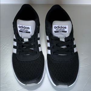 Brand New Adidas cloudfoam race, Toddlers sz 12.